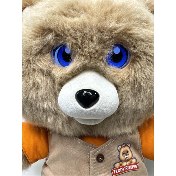 Teddy Ruxpin 2017 Plush Talking Animated Story Teller Bluetooth Bear LCD Eyes - Picture 2 of 8